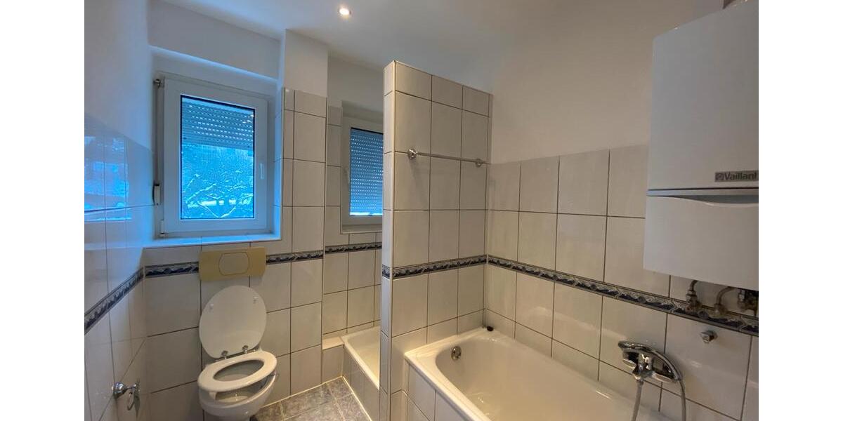 Etagenwohnung Siegen - 4 Zimmer, 90 m&sup2;, 820&euro; | Angebot:24732328