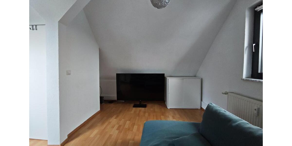 Dachgeschoßwohnung Pfinztal - 2 Zimmer, 34 m&sup2;, 570&euro; | Angebot:25892338