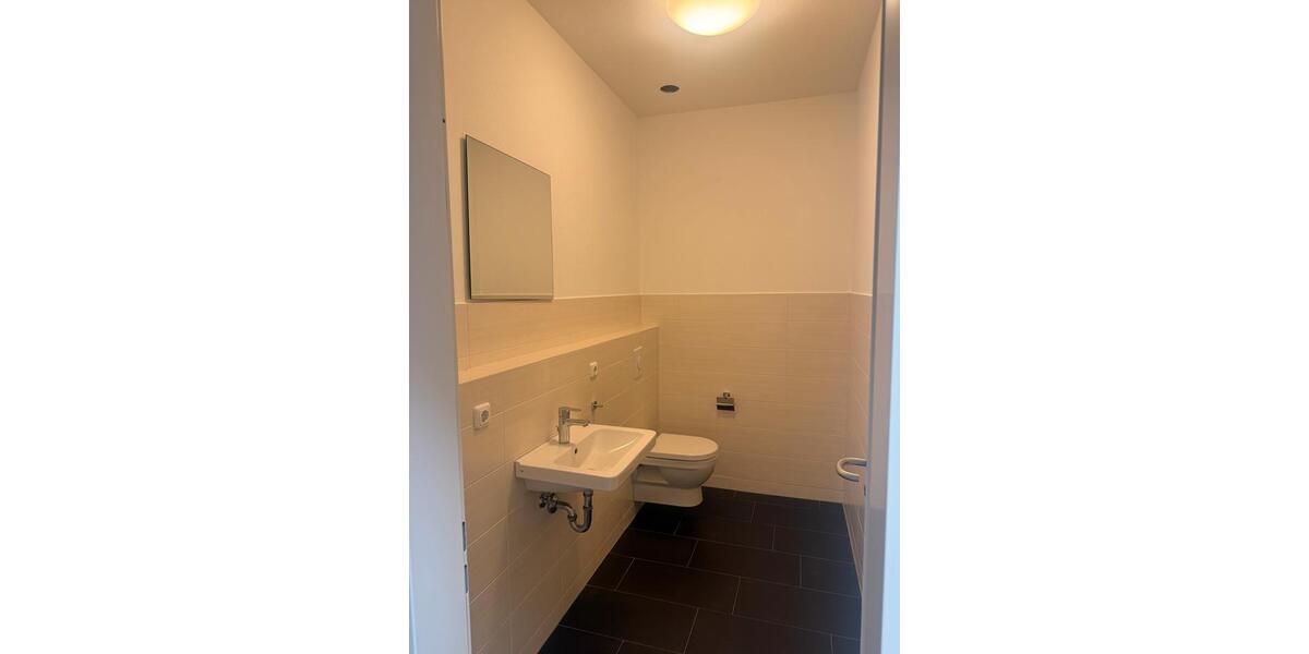 Gewerbeobjekt Landau an der Isar - 1.500&euro; | Angebot:24473835