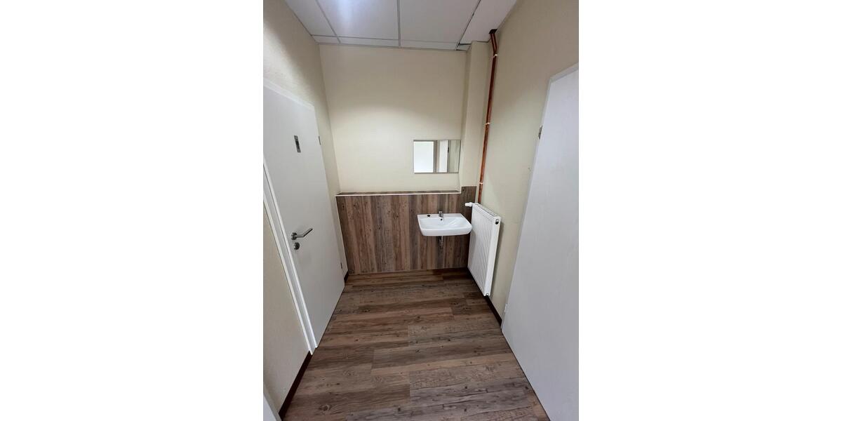 Gewerbeobjekt Esens - 1.750&euro; | Angebot:26226305