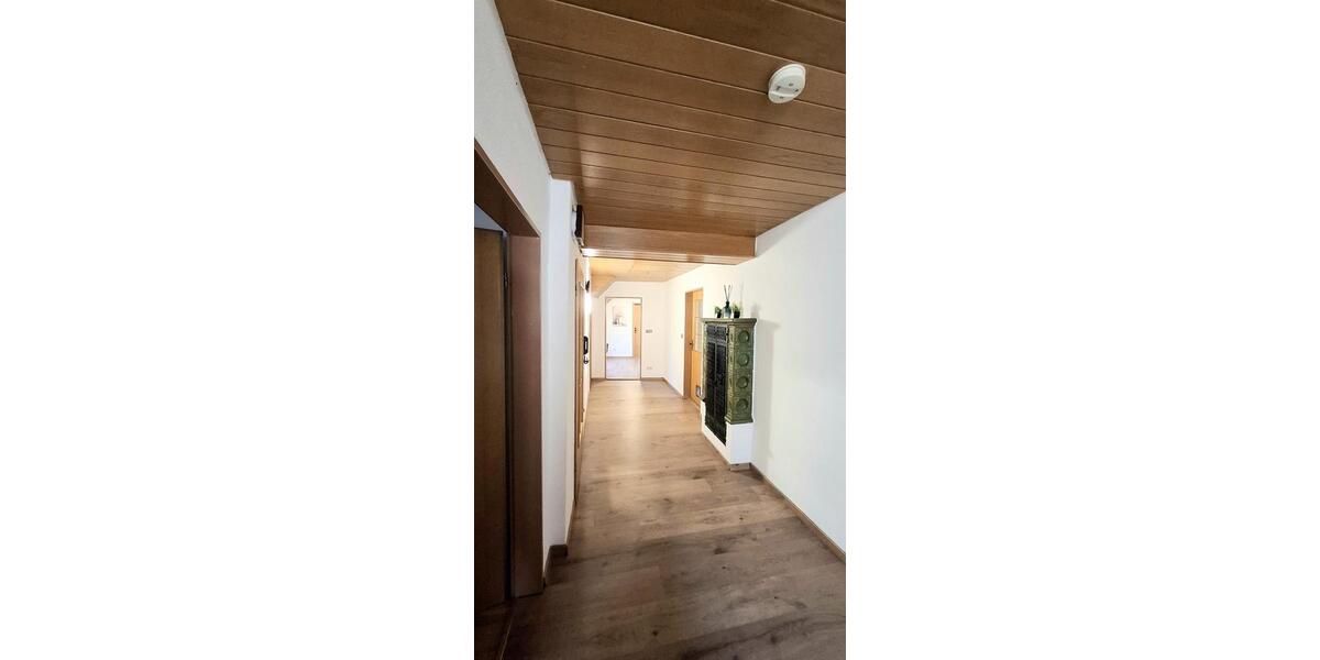 Dachgeschoßwohnung Neunburg vorm Wald - 4 Zimmer, 140 m&sup2;, 240&euro; | Angebot:25975839