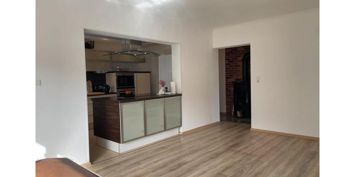 Erdgeschoßwohnung Callbach - 3 Zimmer, 89 m&sup2;, 1.250&euro; | Angebot:25945933