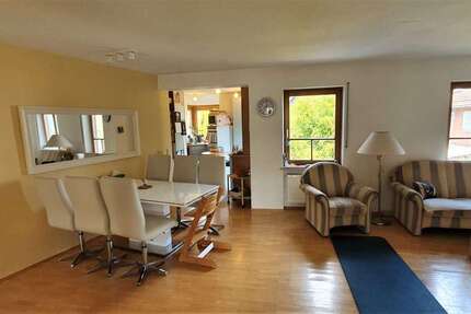 Wohnung Nürnberg Buchenbühl - 6 Zimmer, 160 m&sup2;, 1.985&euro; | Angebot:27032222