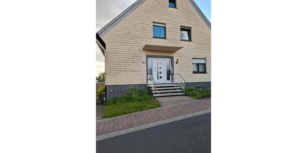 Etagenwohnung Mogendorf - 3 Zimmer, 95 m&sup2;, 750&euro; | Angebot:26636613