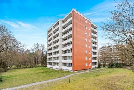 Lichtdurchflutete 2,5 Zimmerwohnung