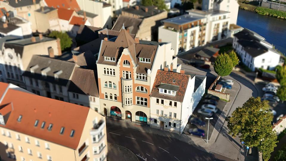 Großzügige 5-Zimmer-Wohnung mit Loggia, Wintergarten und Dachterrasse 5 zimmer