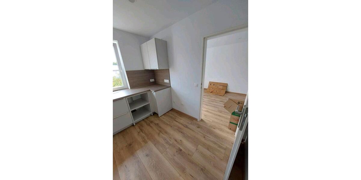 Etagenwohnung Wunsiedel - 4.5 Zimmer, 100 m&sup2;, 900&euro; | Angebot:26232120