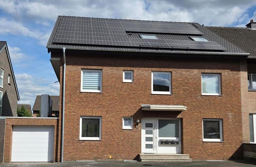 modernisierte 3-Zimmer-Wohnung mit Balkon u. Wärmepumpe Kaster