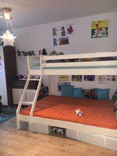 großzügige, sonnige 4-Zimmerwohnung mit großem Balkon in zentraler Lage 4 zimmer