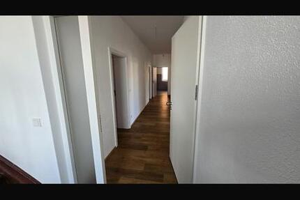 Wohnung Amberg - 5 Zimmer, 146 m&sup2;, 1.445&euro; | Angebot:24678372