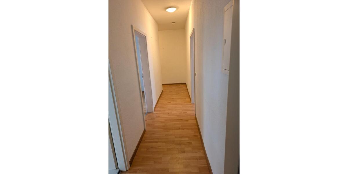 Erdgeschoßwohnung Schwerin - 3 Zimmer, 62 m&sup2;, 563&euro; | Angebot:24380918
