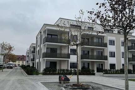 Wohnung zum Mieten in Plattling 1.100 € 89.8 m² 3 zimmer