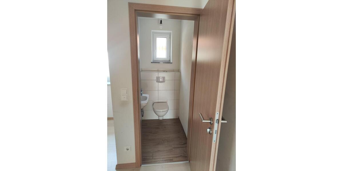 Terrassenwohnung Illertissen - 4 Zimmer, 126 m&sup2;, 1.480&euro; | Angebot:25852640