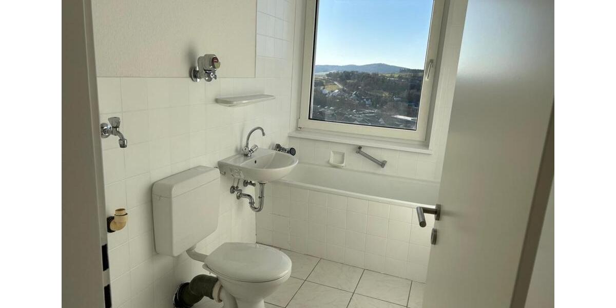 Wohnen auf Zeit Bad Berleburg - 4 Zimmer, 94 m&sup2;, 300&euro; | Angebot:25905969