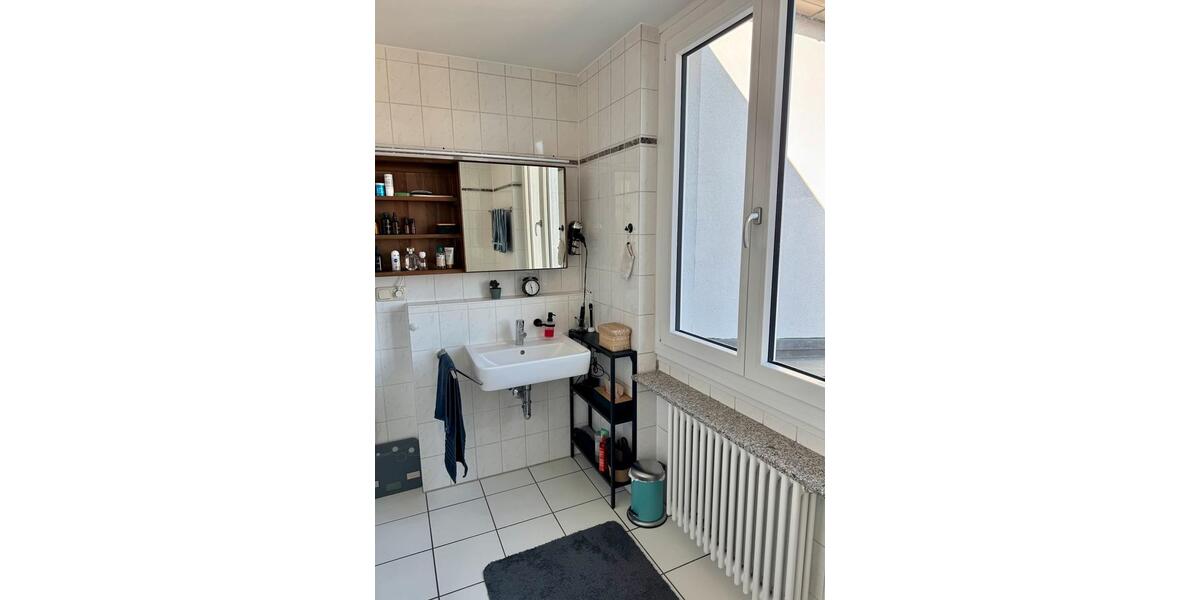 Dachgeschoßwohnung München Schwanthalerhöhe - 4 Zimmer, 109 m&sup2;, 2.950&euro; | Angebot:25764432