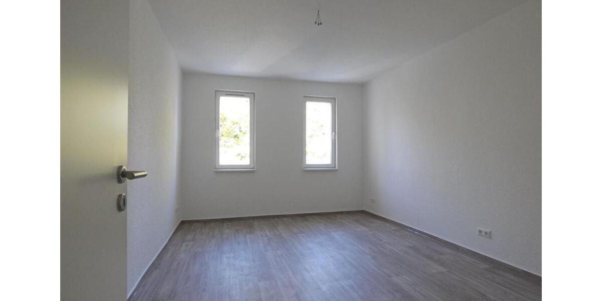 Etagenwohnung Frankenberg (Sachsen) - 5 Zimmer, 107 m&sup2;, 729&euro; | Angebot:22174898