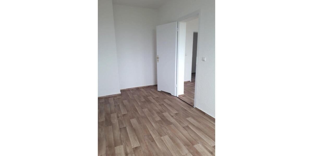 Hochparterre Löcknitz - 3 Zimmer, 66 m&sup2;, 326&euro; | Angebot:12327147