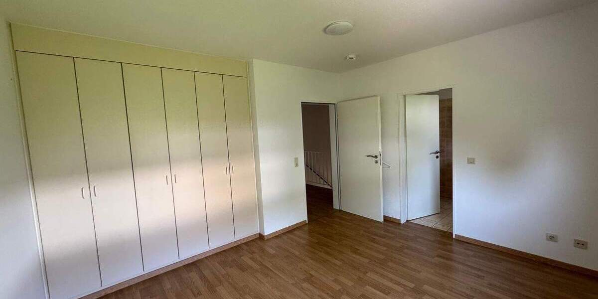Reihenmittelhaus Binsfeld - 4 Zimmer, 122 m&sup2;, 979&euro; | Angebot:25693097
