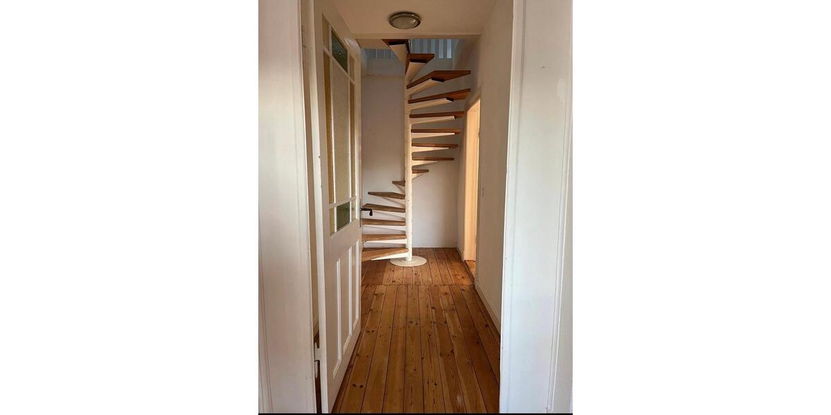 Maisonettenwohnung Bordesholm - 6.5 Zimmer, 160 m&sup2;, 1.600&euro; | Angebot:26503262