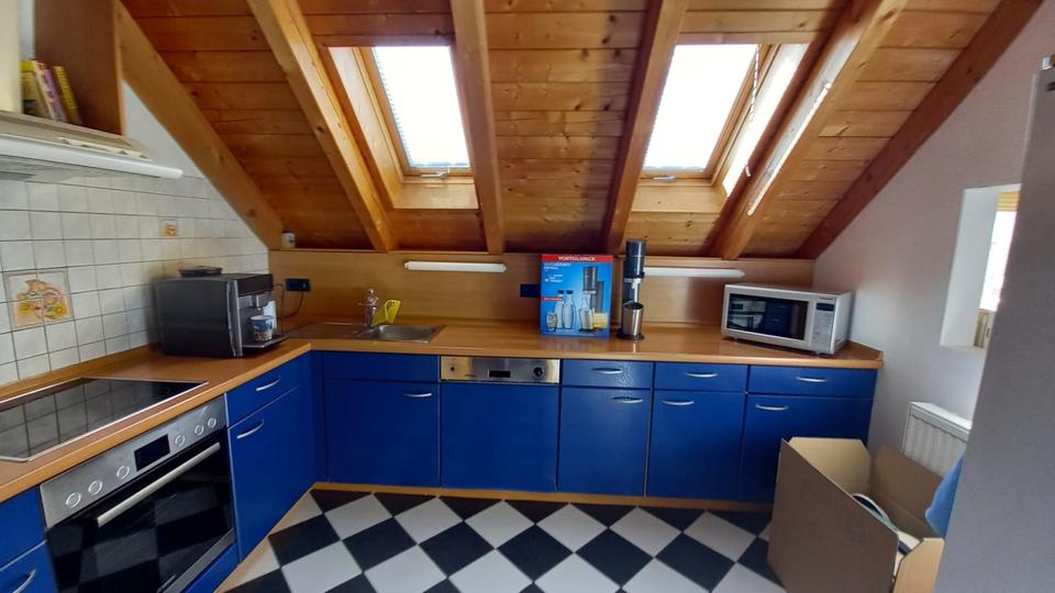 Dachgeschoßwohnung Ingolstadt Nordost - 3 Zimmer, 92 m&sup2;, 1.080&euro; | Angebot:26594361