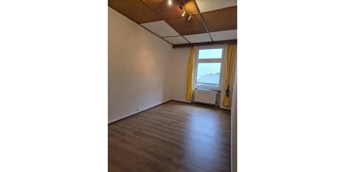 Erdgeschoßwohnung Nordhausen - 3 Zimmer, 77 m&sup2;, 490&euro; | Angebot:24707177
