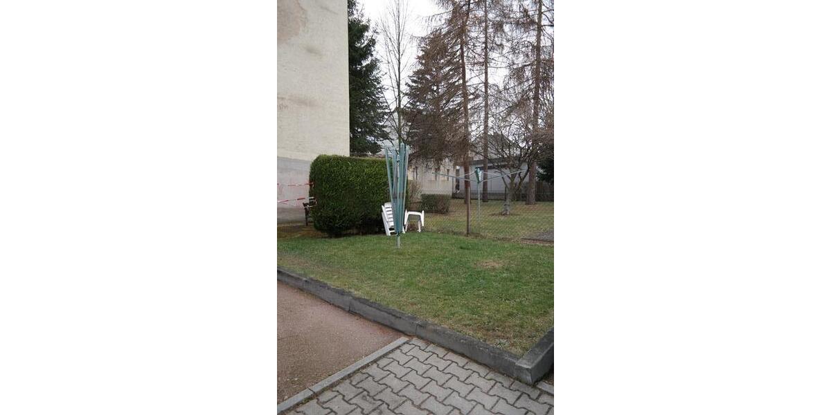 Erdgeschoßwohnung Zwickau Neuplanitz - 2 Zimmer, 44 m&sup2;, 270&euro; | Angebot:26147456