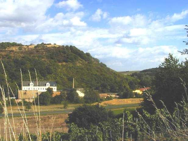 Maisonettenwohnung Hackenheim - 2 Zimmer, 78 m&sup2;, 490&euro; | Angebot:25989793