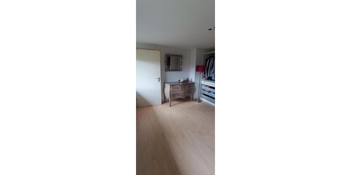 Dachgeschoßwohnung Tremsbüttel - 2.5 Zimmer, 69 m&sup2;, 800&euro; | Angebot:25309431