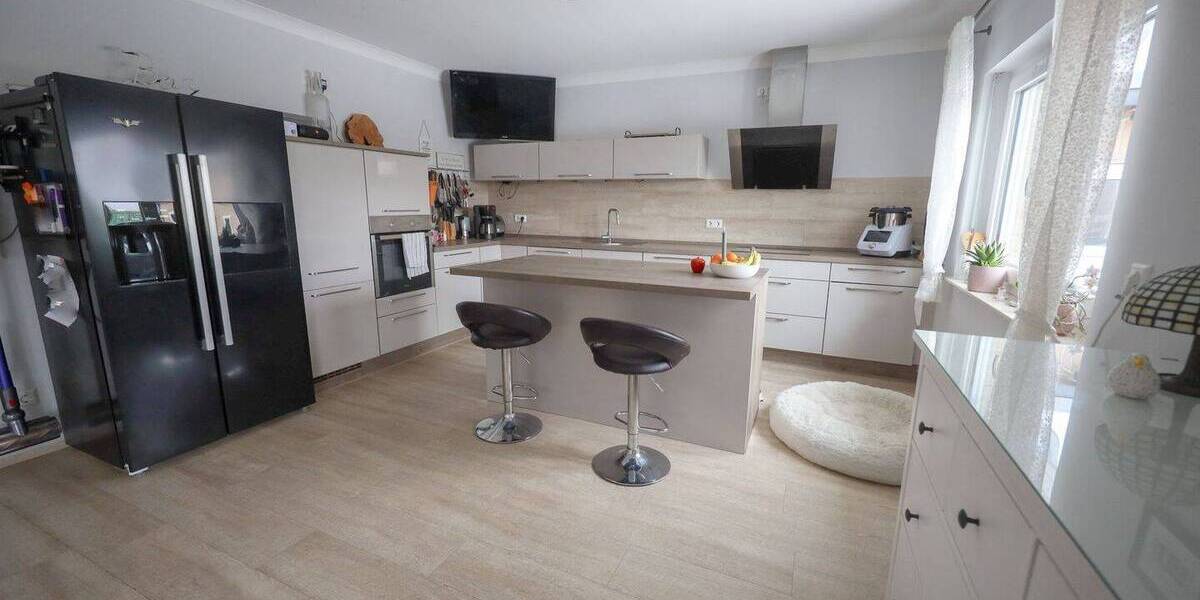 Einfamilienhaus Groß Grönau - 4 Zimmer, 125 m&sup2;, 1.950&euro; | Angebot:26627333
