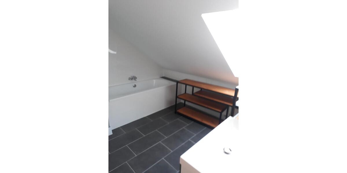 Dachgeschoßwohnung Bissingen - 2 Zimmer, 73 m&sup2;, 700&euro; | Angebot:26130331