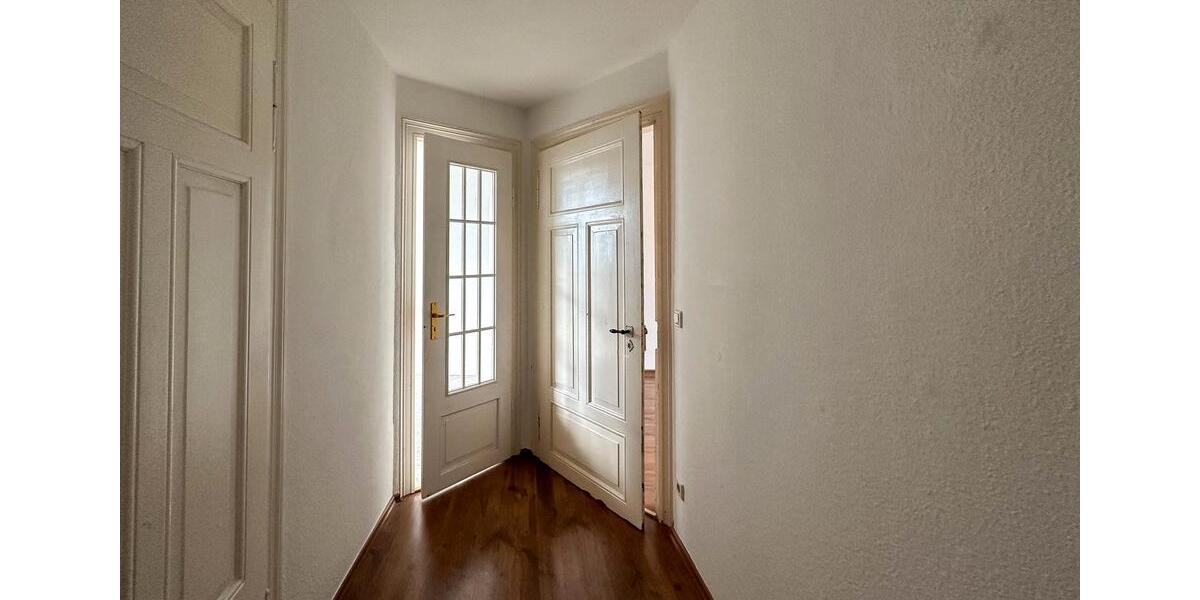 Gemütliche Dachgeschosswohnung mit tollem Ausblick über die Dächer Naumburgs! 2 zimmer