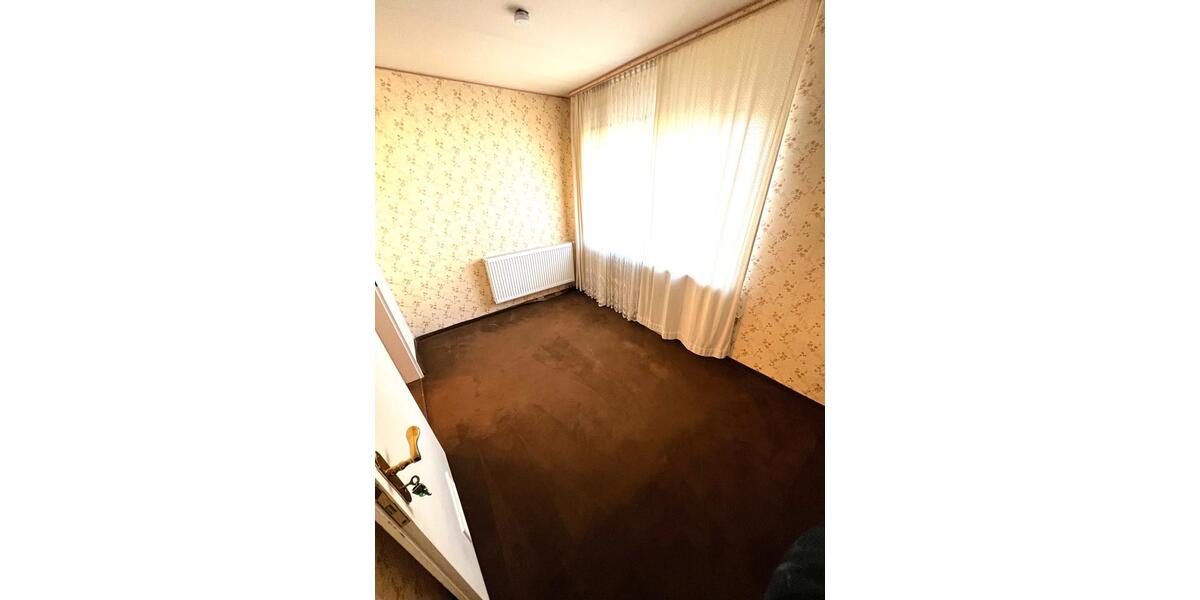 Wohnen auf Zeit Ulm Donautal - 9 Zimmer, 250 m&sup2;, 490&euro; | Angebot:24643788
