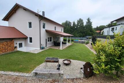 Haus Tann - 5 Zimmer, 168 m&sup2;, 590&euro; | Angebot:25977756