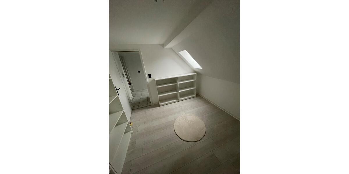 Etagenwohnung Nieheim - 4 Zimmer, 116 m&sup2;, 720&euro; | Angebot:26253466
