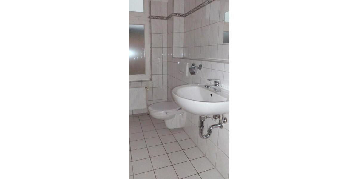 2-R-ETAGEN-WHG, 54 m² - 1.OG - re.- BÜTZOW - WOHNEN IN STADTLAGE - NEBENZENTRUM - Etagenwohnung Bützow | Angebot:26195584