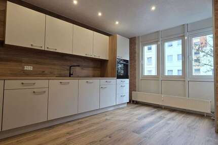 Wohnung Meiningen - 4 Zimmer, 122 m&sup2;, 1.220&euro; | Angebot:25271978