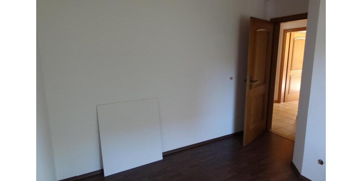 Erdgeschoßwohnung Fensterbach - 3 Zimmer, 112 m&sup2;, 850&euro; | Angebot:26537127