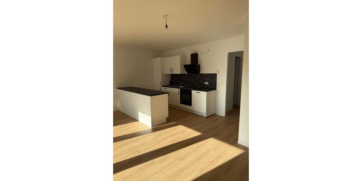 Etagenwohnung Kabelsketal Großkugel - 4 Zimmer, 114 m&sup2;, 825&euro; | Angebot:25998345