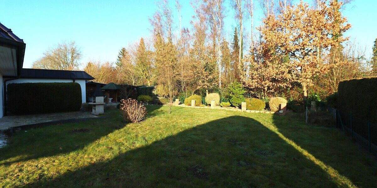 Etagenwohnung Barmstedt - 3 Zimmer, 126 m&sup2;, 1.880&euro; | Angebot:24623320