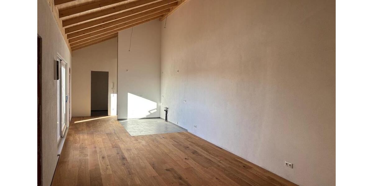 Dachgeschoßwohnung Feichten an der Alz - 4 Zimmer, 106 m&sup2;, 1.387&euro; | Angebot:24215253