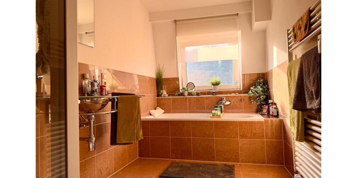 Dachgeschoßwohnung Trier Feyen-Weismark - 3 Zimmer, 108 m&sup2;, 800&euro; | Angebot:26030785