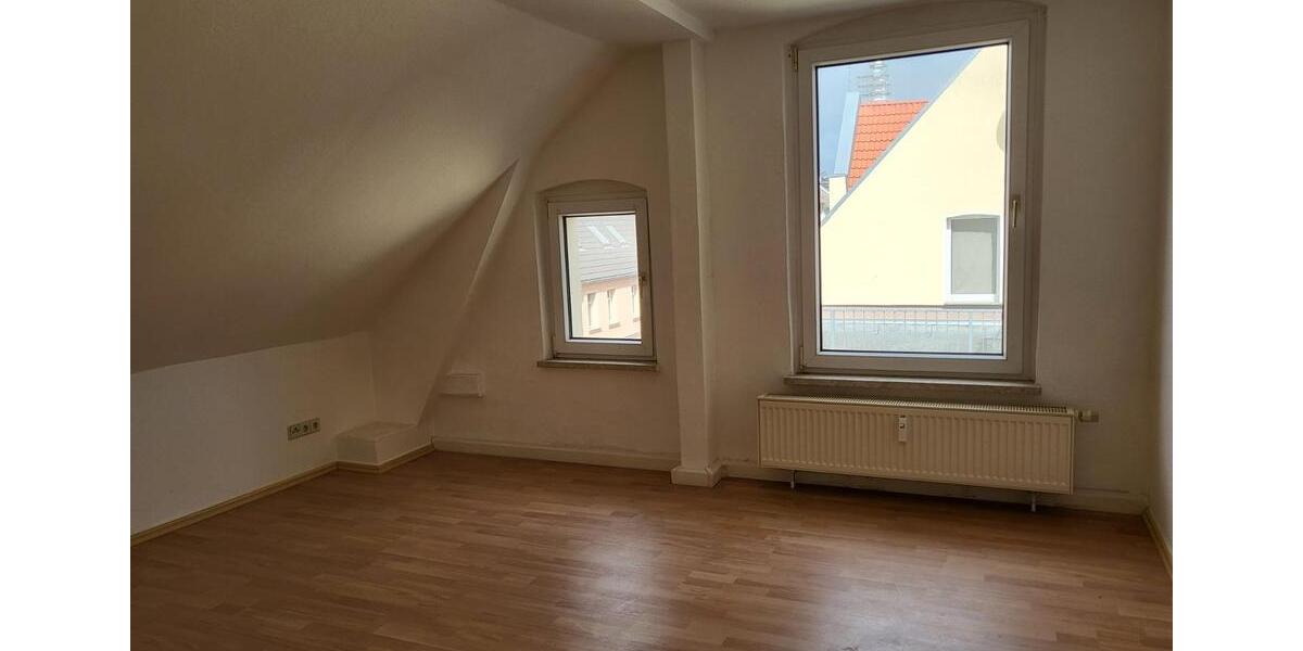 Dachgeschoßwohnung Staßfurt - 2 Zimmer, 50 m&sup2;, 270&euro; | Angebot:24810964