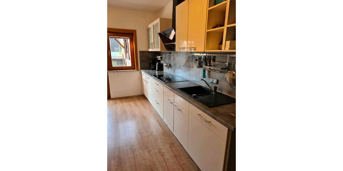 Etagenwohnung Liebenburg - 4 Zimmer, 130 m&sup2;, 750&euro; | Angebot:26282978