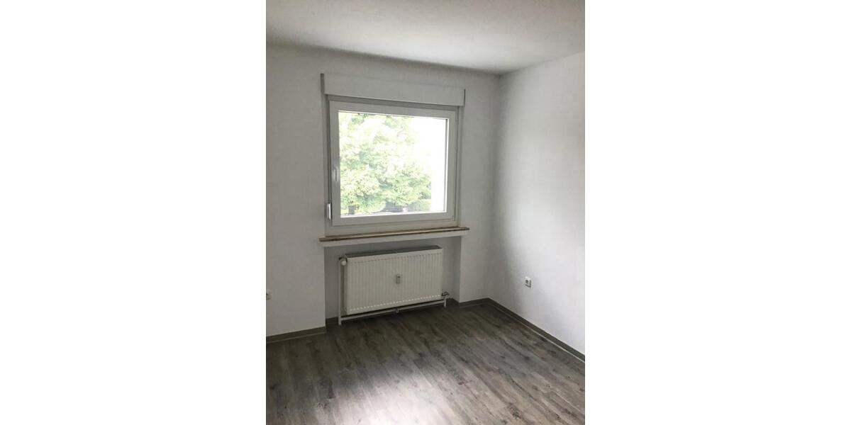 Gut geschnittene 2,5-Zimmer-Wohnung mit Balkon 2 zimmer