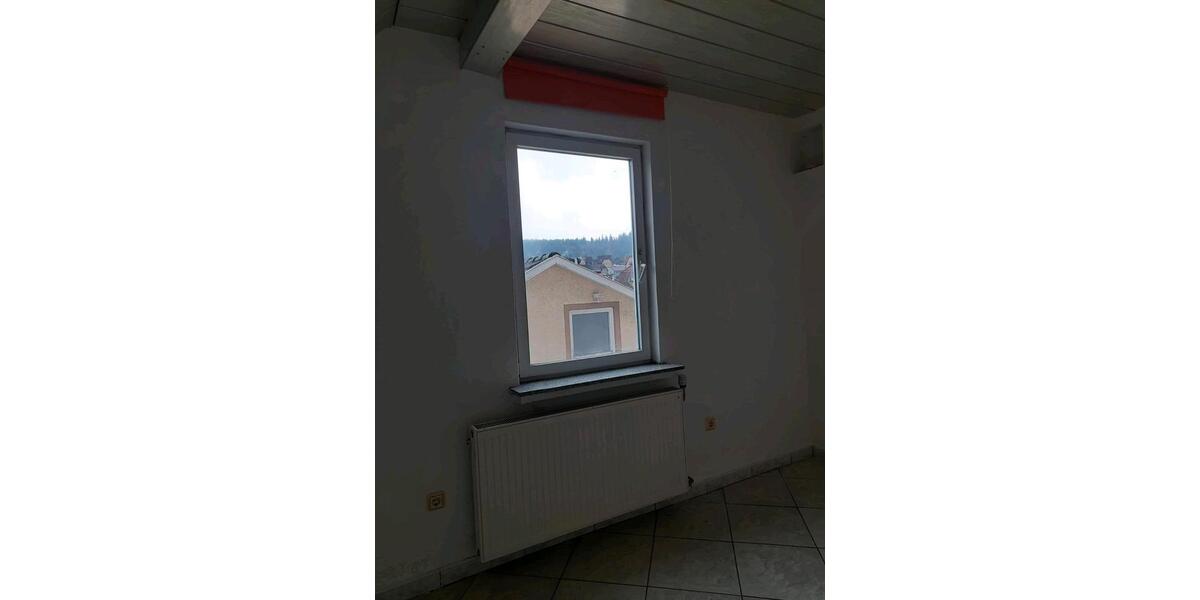 Etagenwohnung Tuttlingen - 5 Zimmer, 100 m&sup2;, 700&euro; | Angebot:24865408