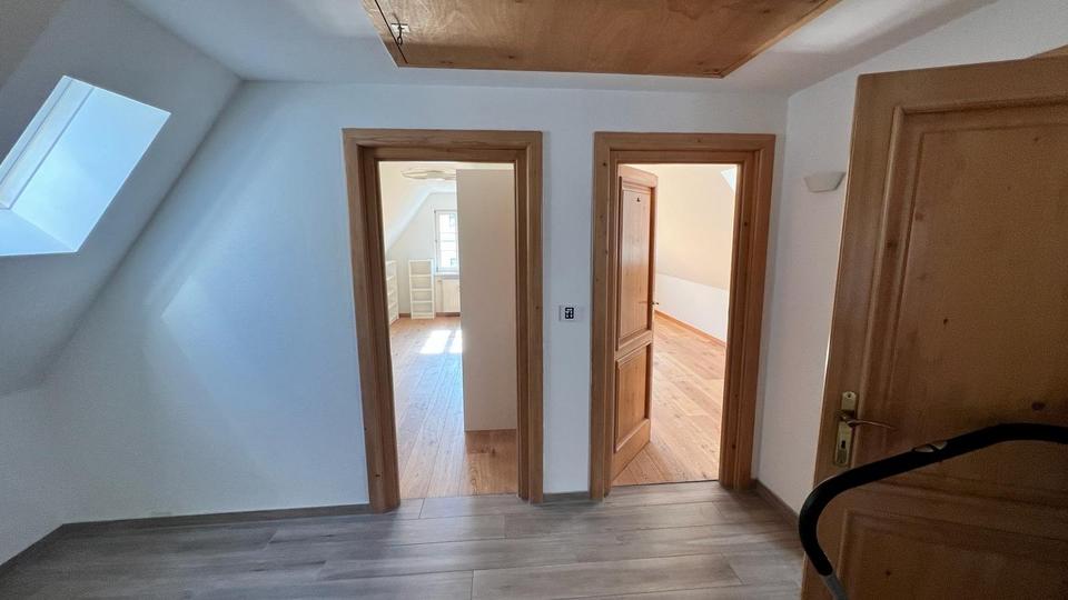 7 Zimmer Wohnung mit Balkon im Zentrum von Neustadt 7 zimmer