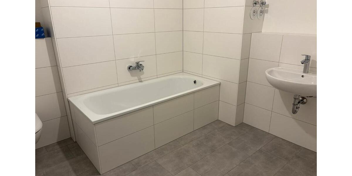 Etagenwohnung Rostock Groß-Klein - 4 Zimmer, 101 m&sup2;, 1.800&euro; | Angebot:26705592