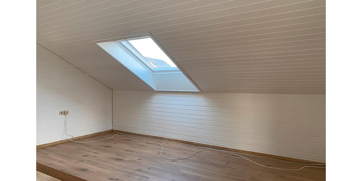 Einfamilienhaus Paderborn Elsen - 6 Zimmer, 250 m&sup2;, 2.000&euro; | Angebot:24515527
