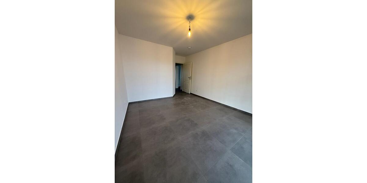 Erdgeschoßwohnung Erxleben - 3 Zimmer, 78 m&sup2;, 664&euro; | Angebot:25737831