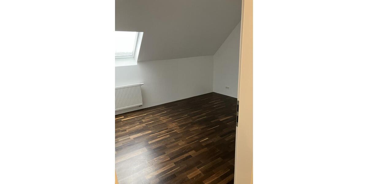 Moderne Dachgeschoss- Wohnung in Blieskastel-Breitfurt 3 zimmer